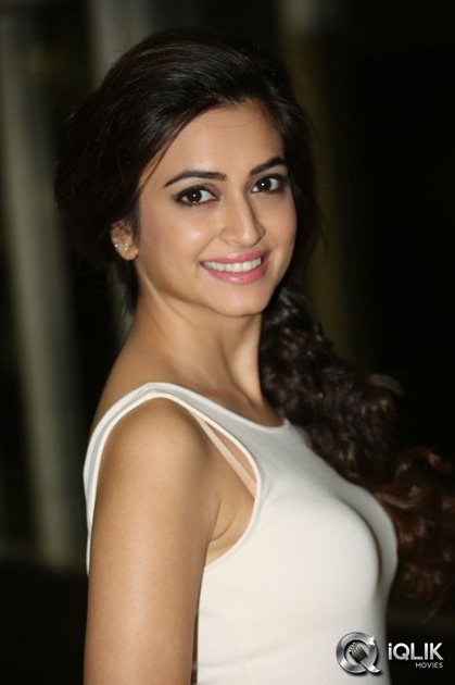Kriti-Kharbanda-at-Lakshmi-Raave-Maa-Intiki-Audio-Launch